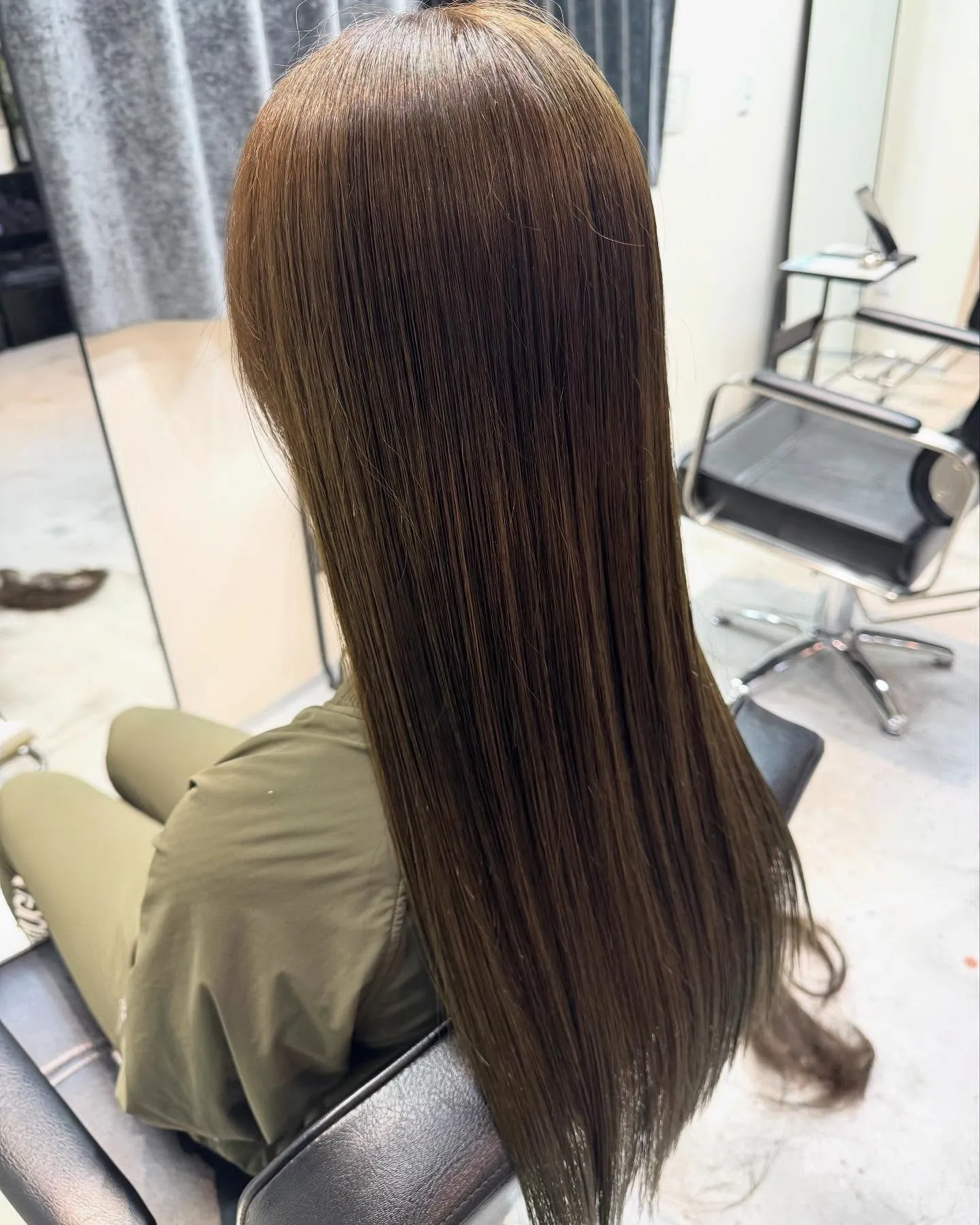 オリーブベージュ🙆🏽