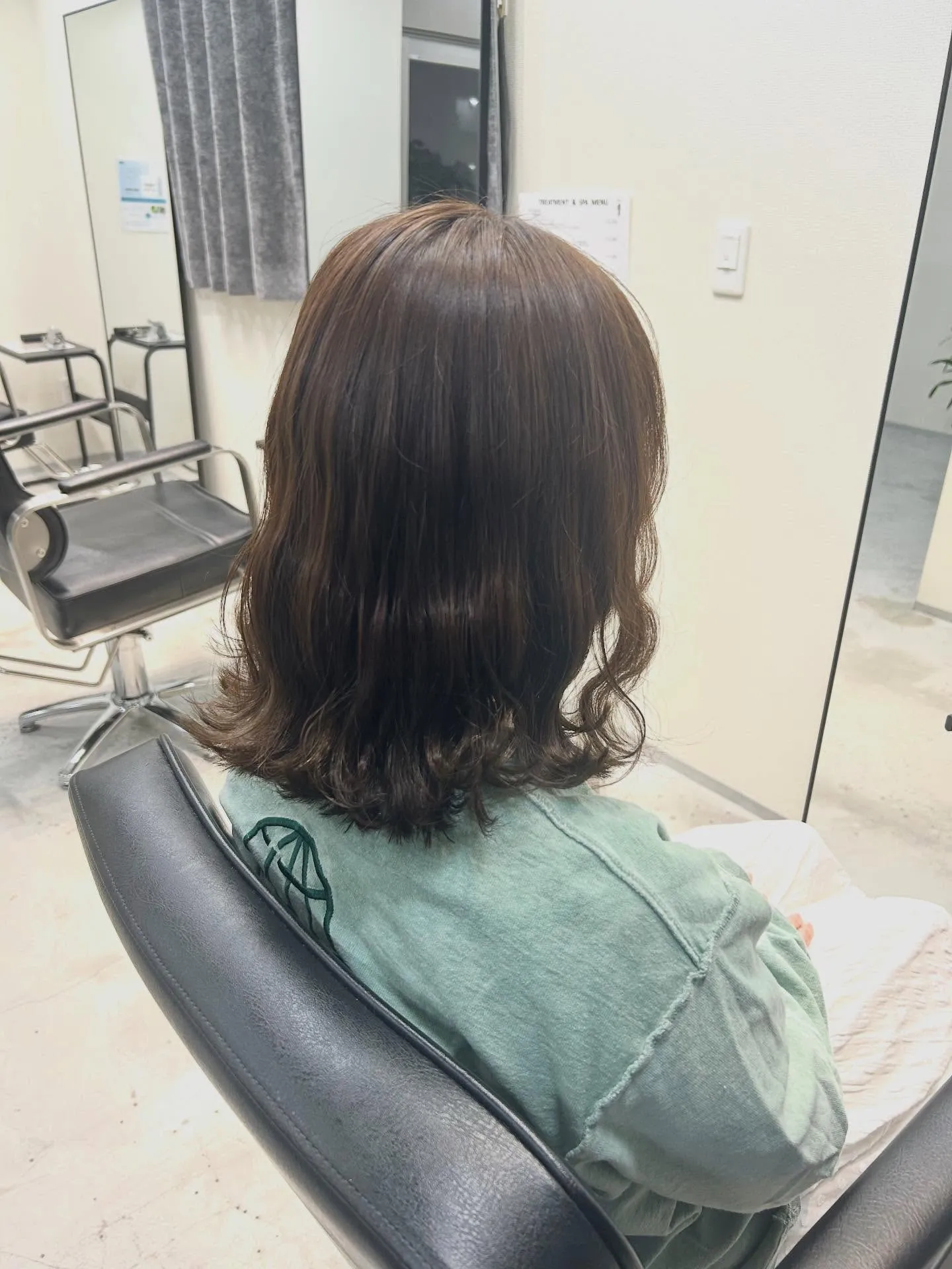 ミルクティーベージュ