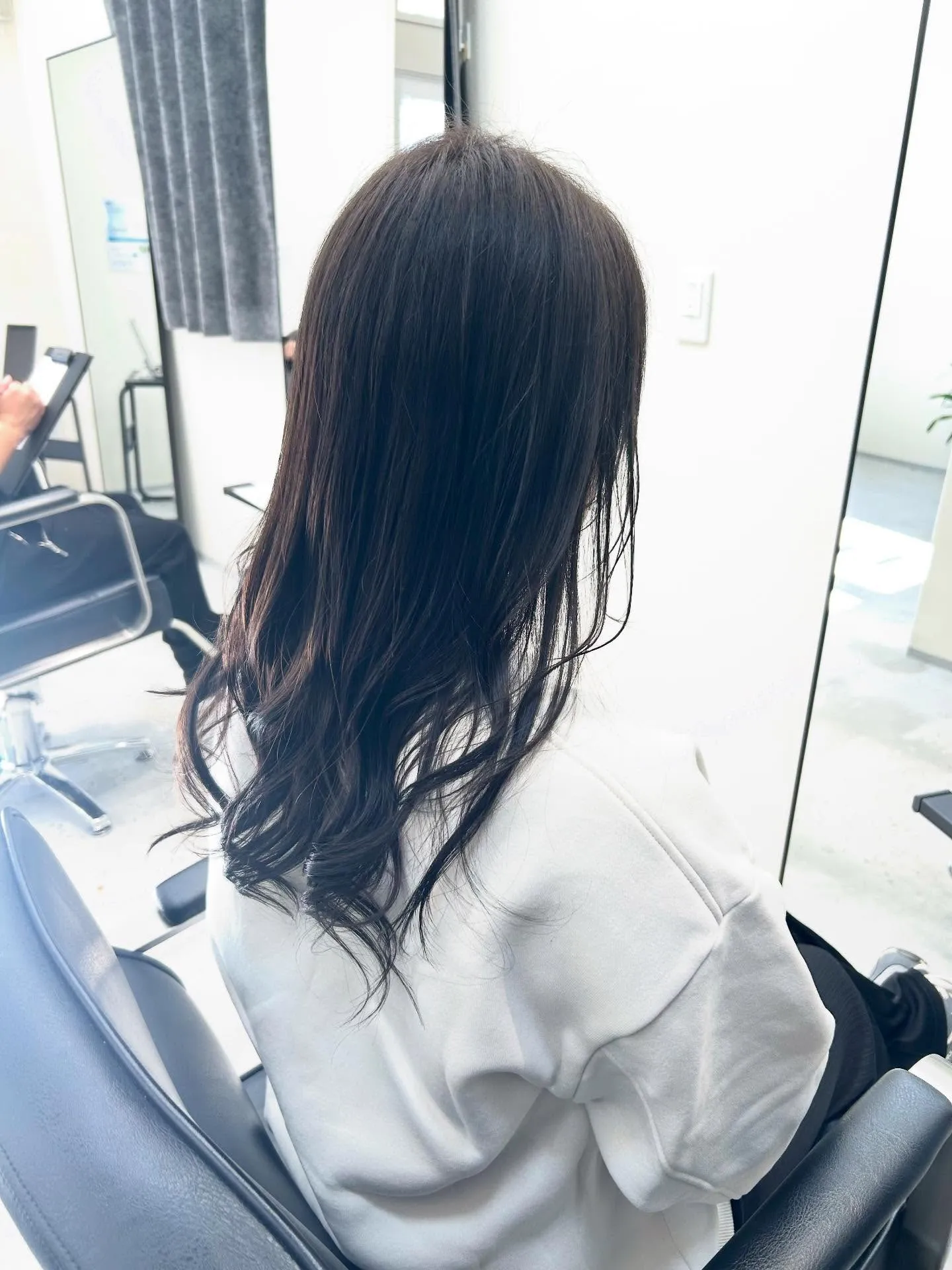 ダークアッシュグレー