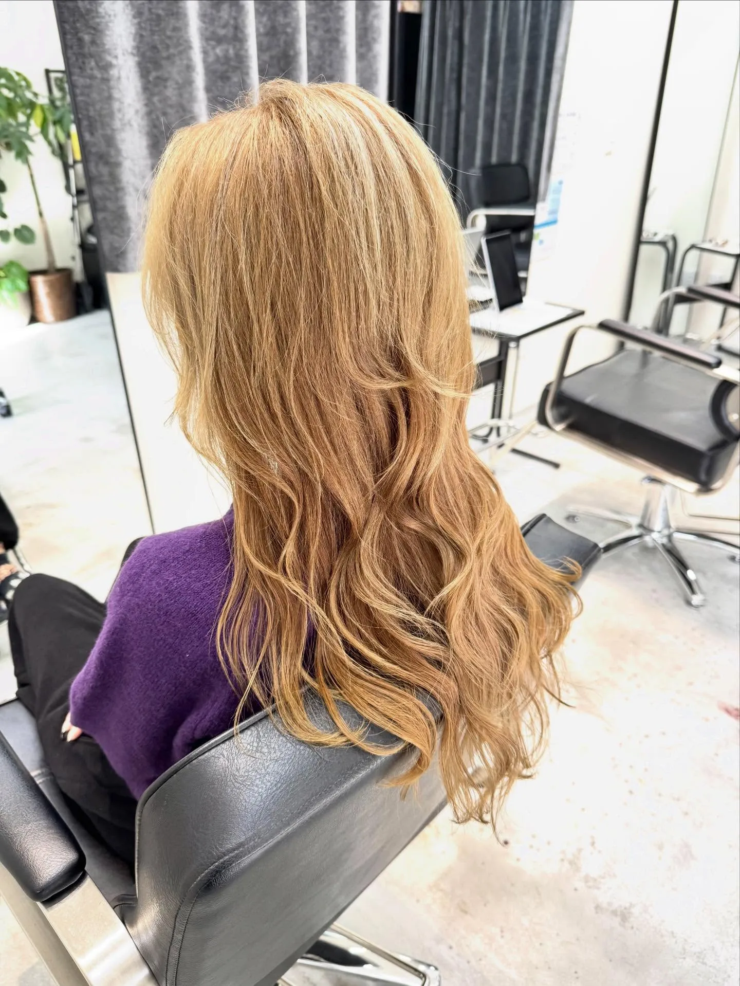 白髪染めながらハイトーン🤩