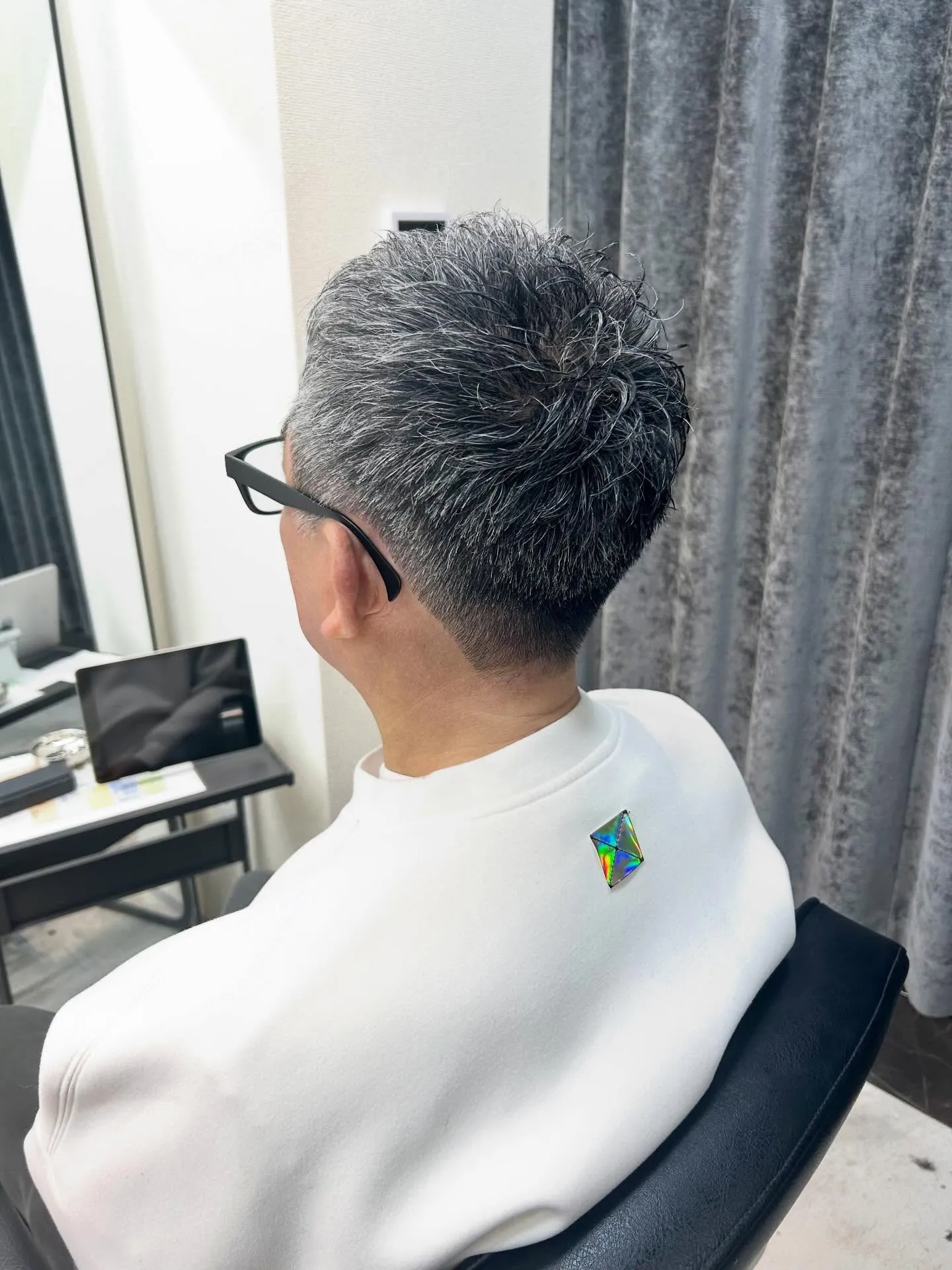 白髪を魅力に変える大人のベリーショートスタイルに！