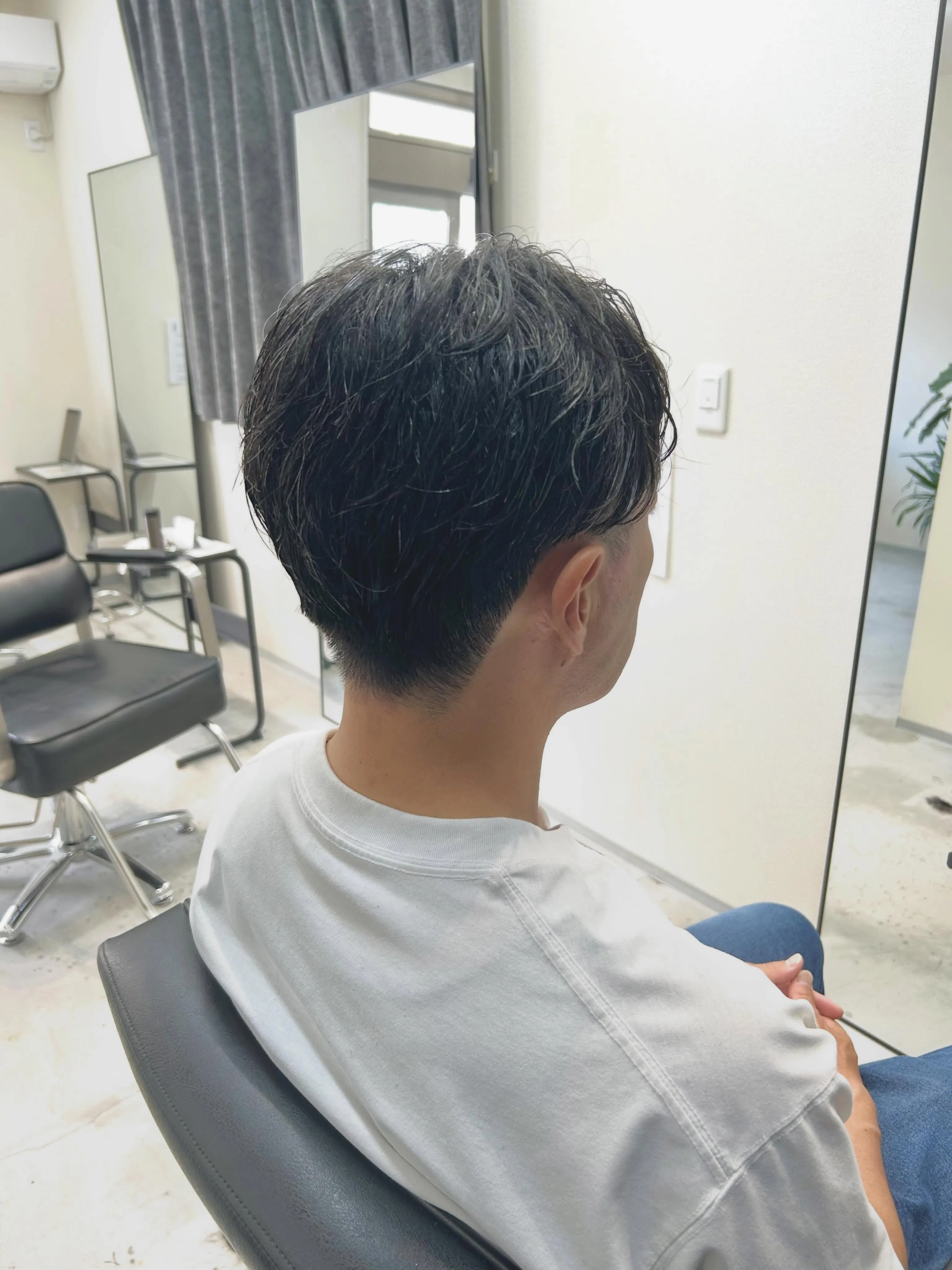 ツーブロック×センターパートで大人メンズスタイル