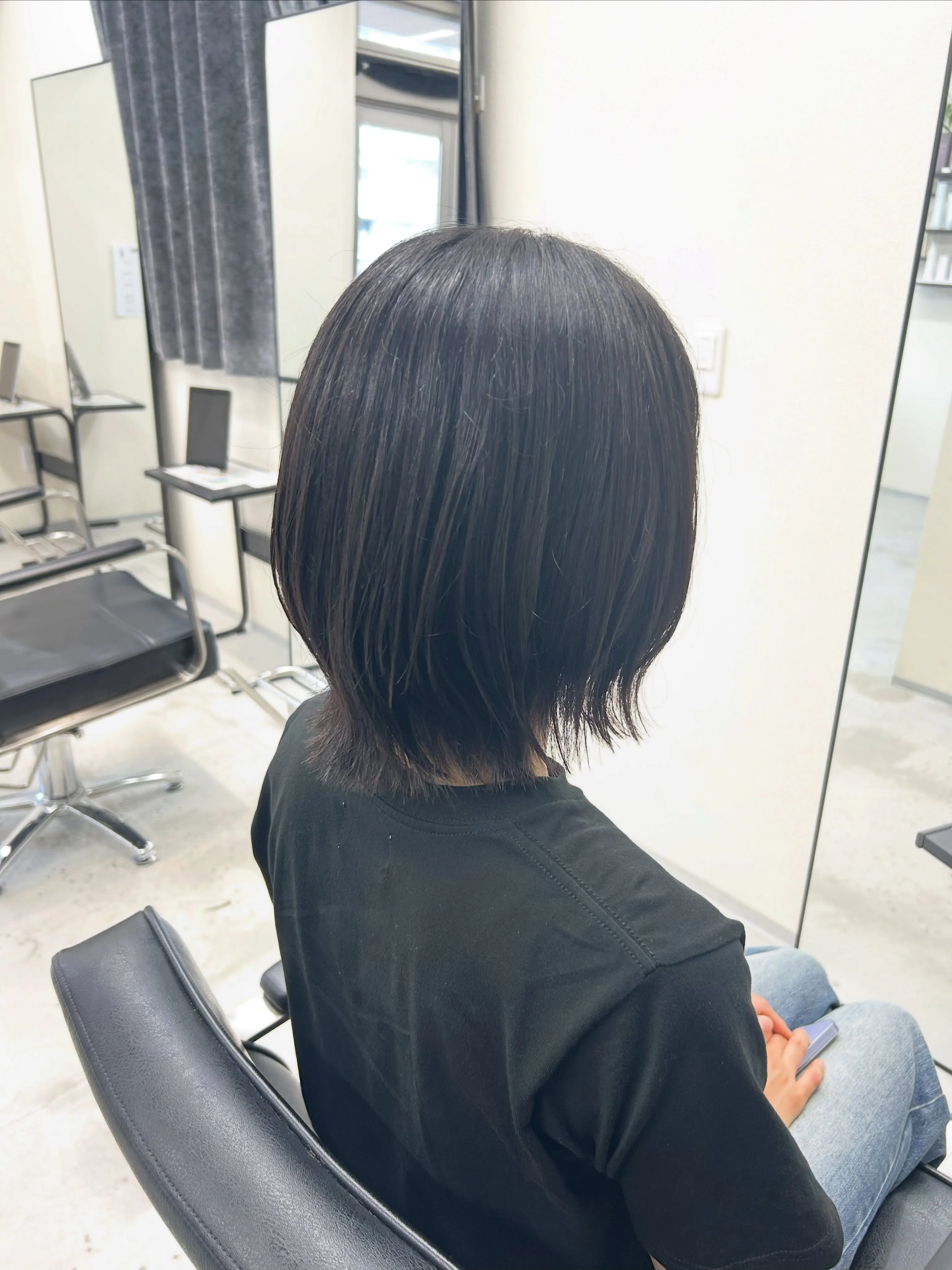 くびれボブで大人可愛いスタイルに