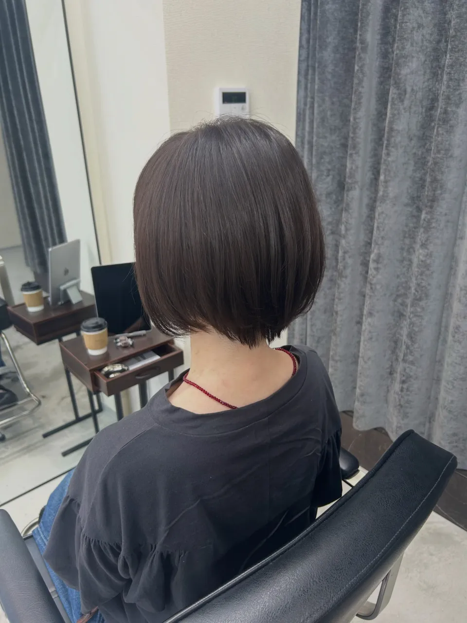 丸みショートですっきり大人っぽく